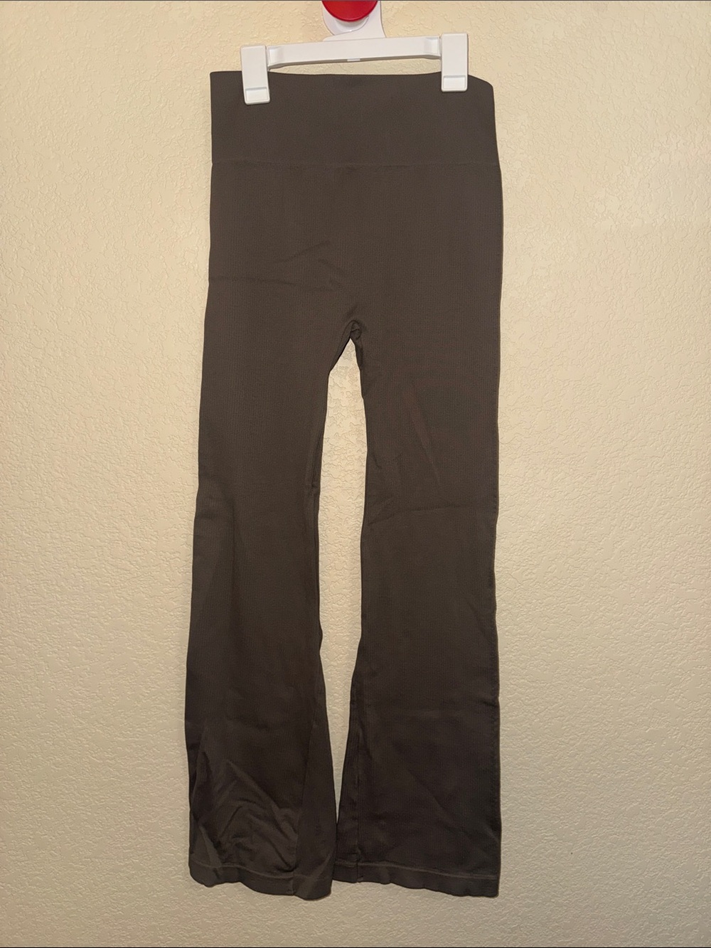 OQQ Charcoal Gray Ribbed Flare Leggings Size Large High Waist